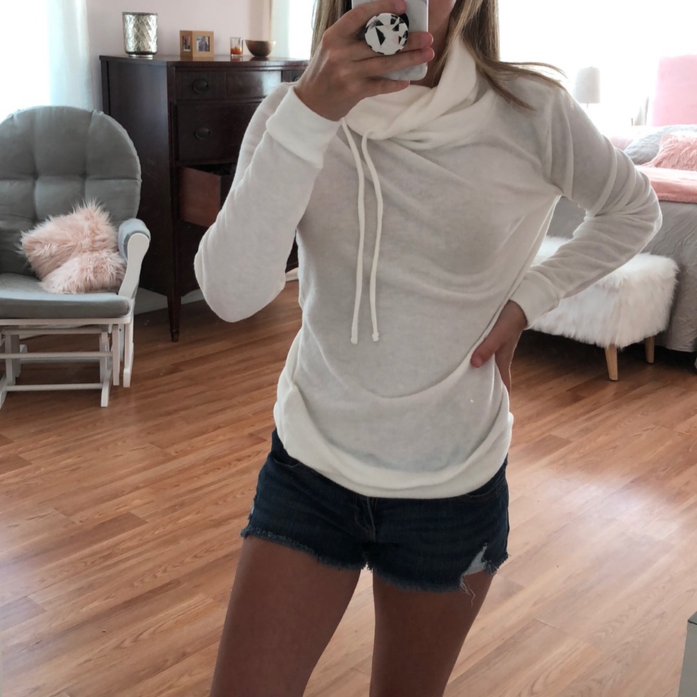 NWT XS Charlotte Russe CowelNeck White Sweatshirt